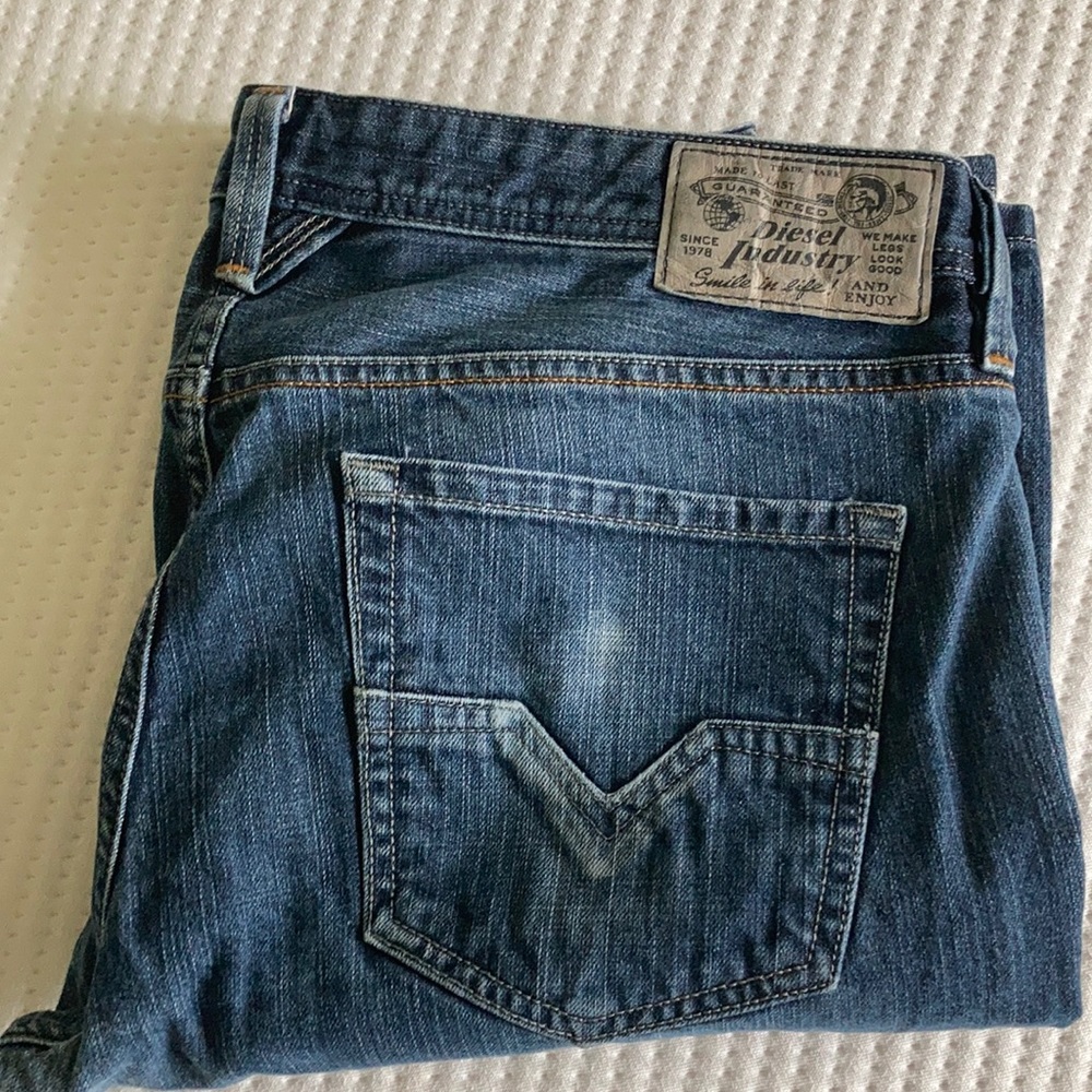 Diesel Larkee jeans size 36x32